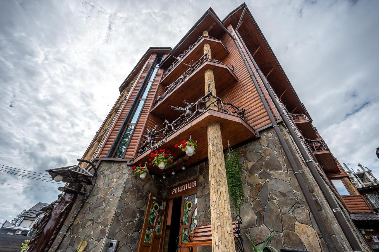 Марина Hotel Boekovel Buitenkant foto