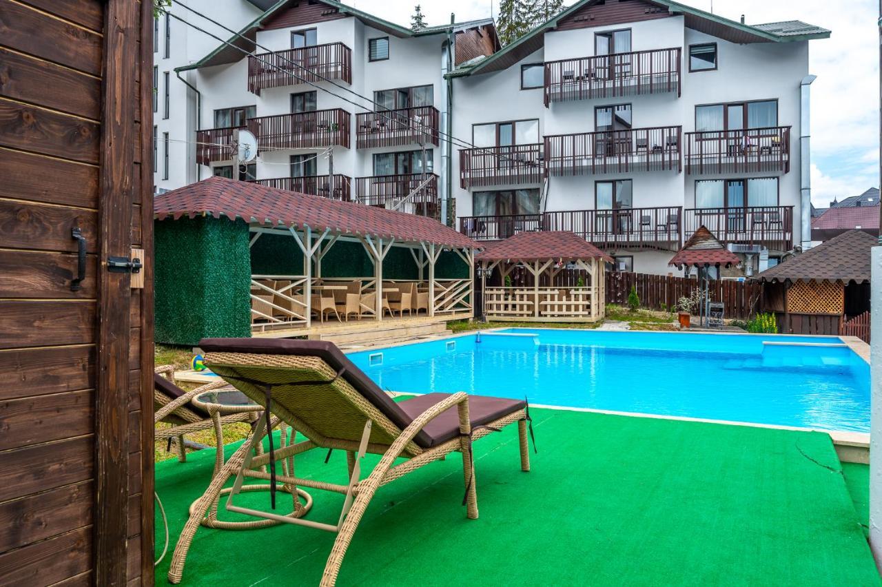 Марина Hotel Boekovel Buitenkant foto